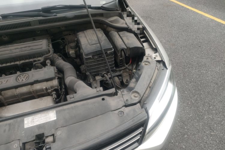 Used Volkswagen Sagitar 2012 1.6L Automatic Fashion Edition Engine Bay Left