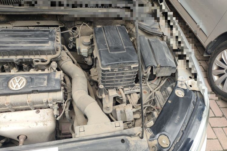 Used Volkswagen Sagitar 2012 1.6L Automatic Comfort Edition Engine Bay Left