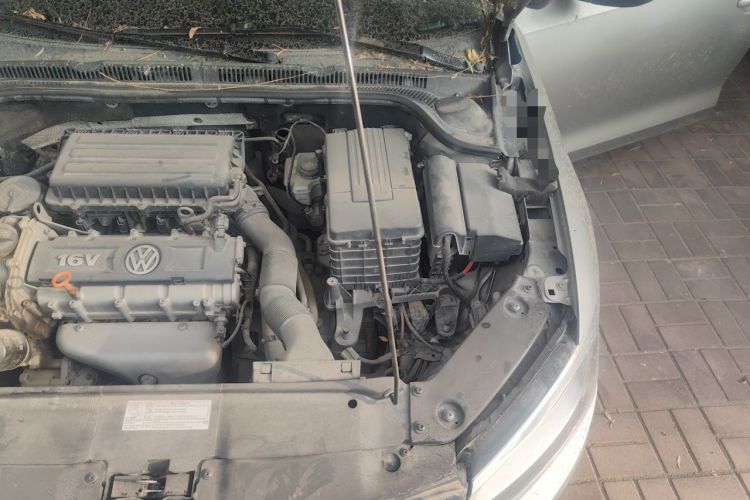 Used Volkswagen Sagitar 2012 1.6L Automatic Comfort Edition Engine Bay Left