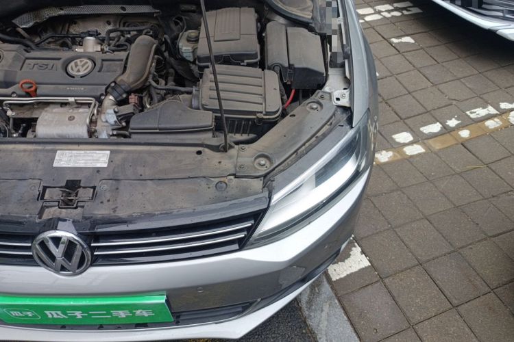 Used Volkswagen Sagitar 2012 1.4TSI Manual Luxury Model Engine Bay Left