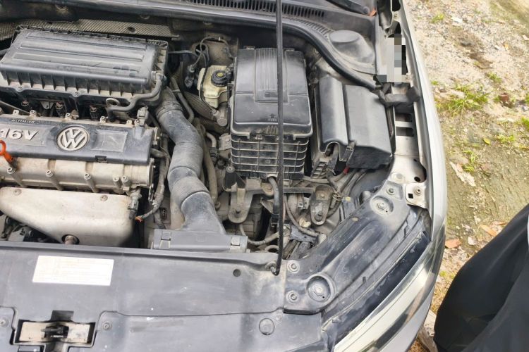 Used Volkswagen Sagitar 2012 1.6L Automatic Comfort Edition Engine Bay Left