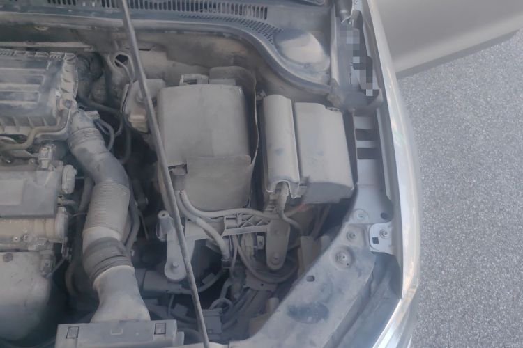 Used Volkswagen Sagitar 2012 1.6L Manual Fashion Edition Engine Bay Left