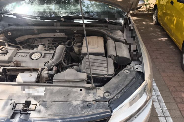 Used Volkswagen Sagitar 2012 1.4TSI Automatic Luxury Edition Engine Bay Left