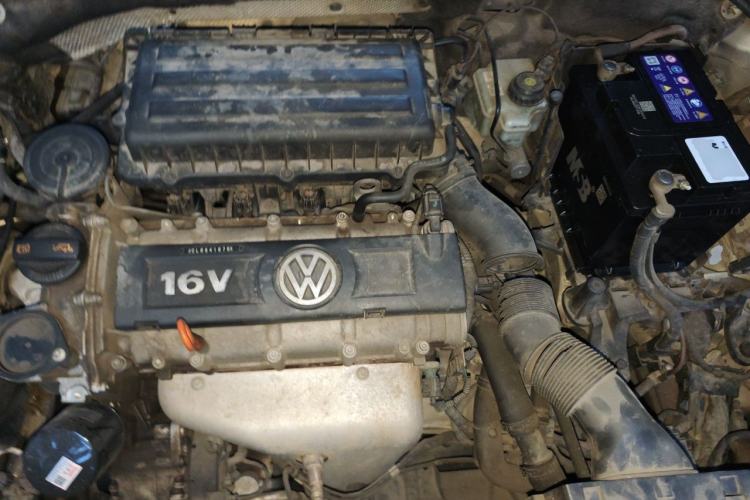 Used Volkswagen Sagitar 2012 1.6L Automatic Comfort Edition Engine Bay