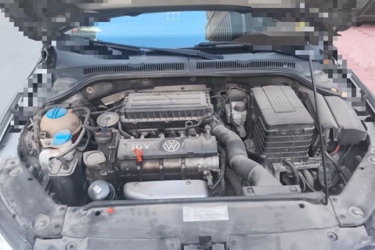 Used Volkswagen Sagitar 2012 1.6L Automatic Comfort Edition Engine Bay