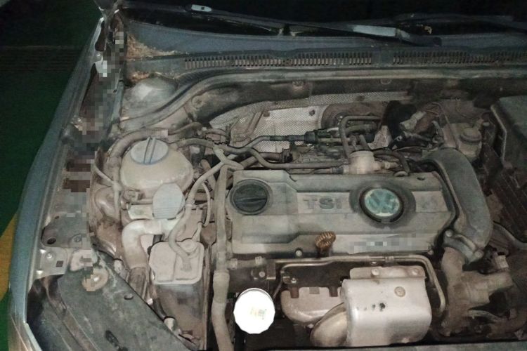 Used Volkswagen Sagitar 2012 1.4TSI Automatic Fashion Edition Engine Bay Right