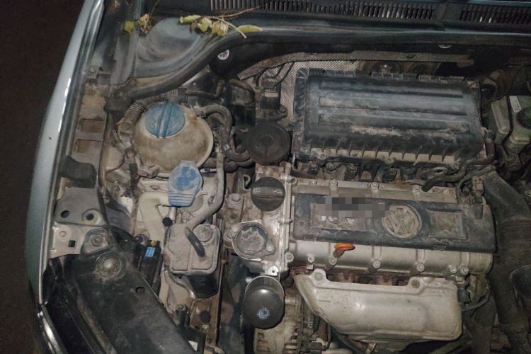 Used Volkswagen Sagitar 2012 1.6L Automatic Comfort Edition Engine Bay Right