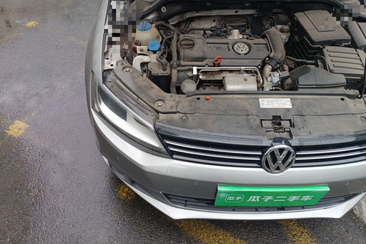 Used Volkswagen Sagitar 2012 1.4TSI Manual Luxury Model Engine Bay Right