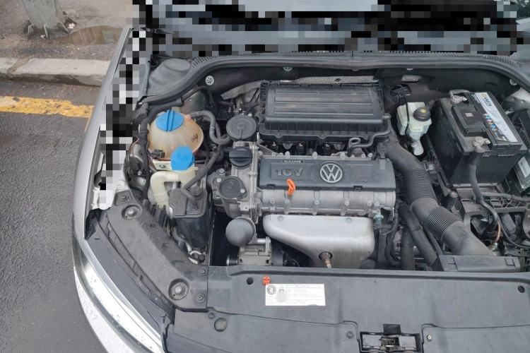 Used Volkswagen Sagitar 2012 1.6L Manual Comfort Model Engine Bay Right