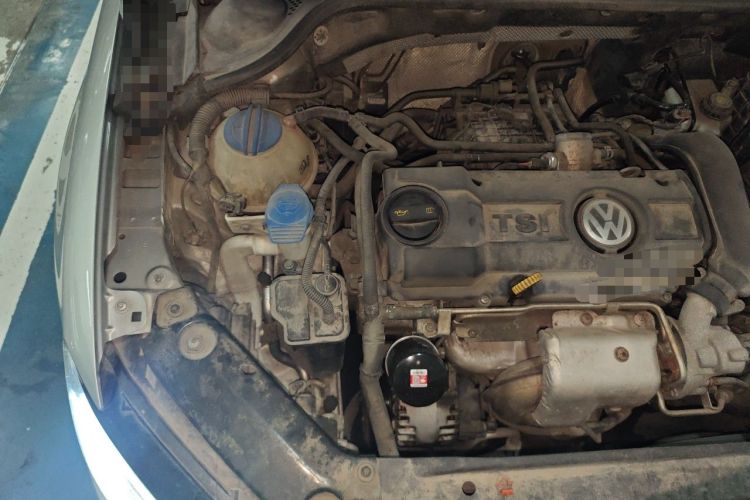 Used Volkswagen Sagitar 2012 1.4TSI Automatic Fashion Edition Engine Bay Right