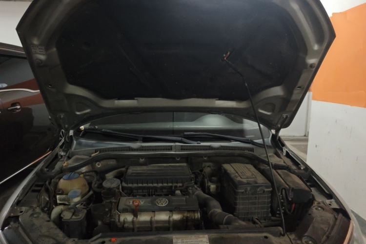 Used Volkswagen Sagitar 2012 1.6L Automatic Comfort Edition Engine Bay