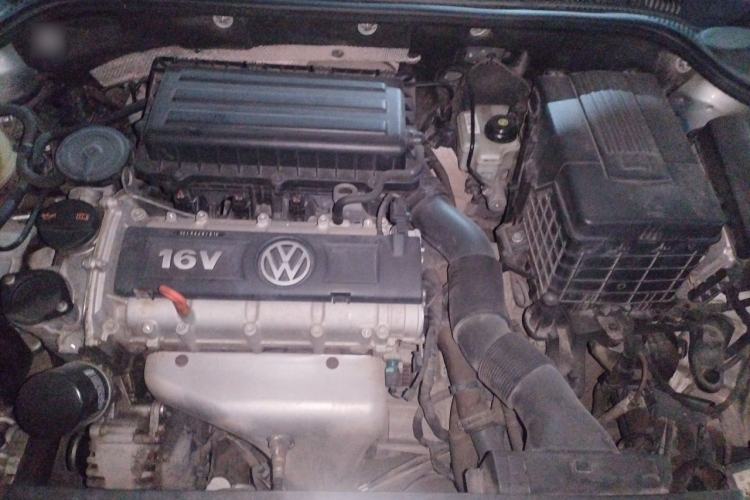 Used Volkswagen Sagitar 2012 1.6L Automatic Comfort Edition Engine Bay