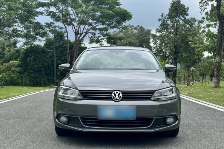 Used Volkswagen Sagitar 2012 1.6L Automatic Comfort Edition Exterior 2