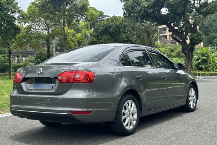 Used Volkswagen Sagitar 2012 1.6L Automatic Comfort Edition Exterior 3