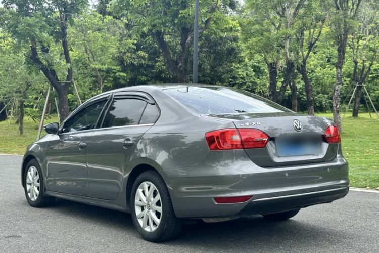 Used Volkswagen Sagitar 2012 1.6L Automatic Comfort Edition Exterior 4