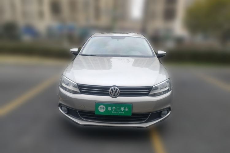Used Volkswagen Sagitar 2012 1.6L Automatic Fashion Edition Front