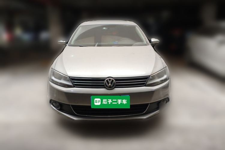 Used Volkswagen Sagitar 2012 1.6L Manual Comfort Model Front