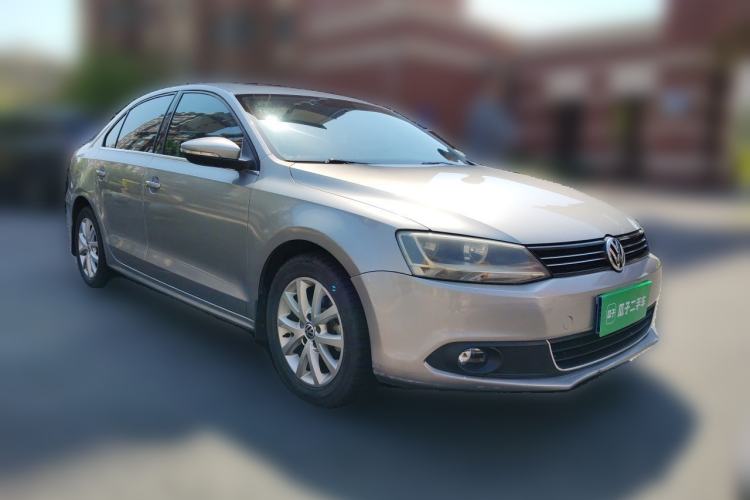 Used Volkswagen Sagitar 2012 1.6L Automatic Comfort Edition Front Right 45 Deg