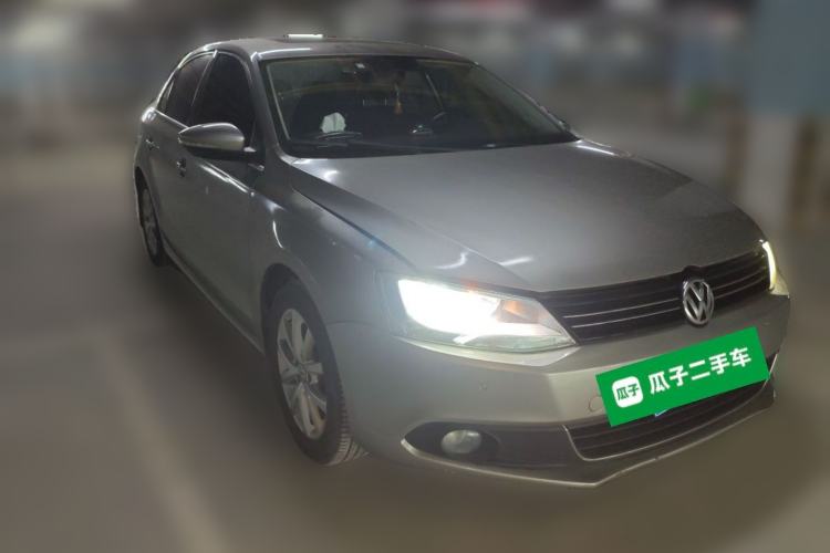 Used Volkswagen Sagitar 2012 1.4TSI Automatic Luxury Edition Front Right 45 Deg