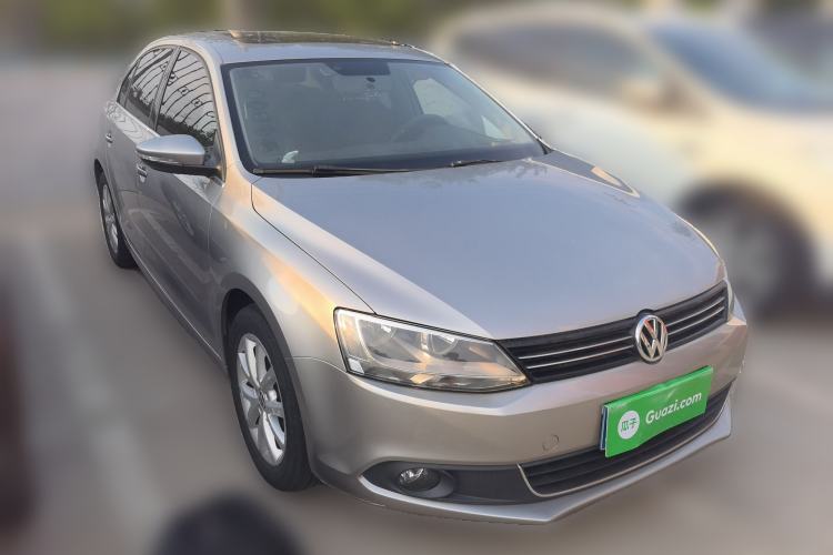 Used Volkswagen Sagitar 2012 1.6L Automatic Comfort Edition Front Right 45 Deg