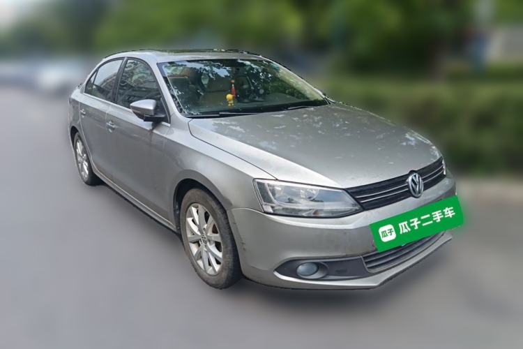 Used Volkswagen Sagitar 2012 1.6L Automatic Fashion Edition Front Right 45 Deg