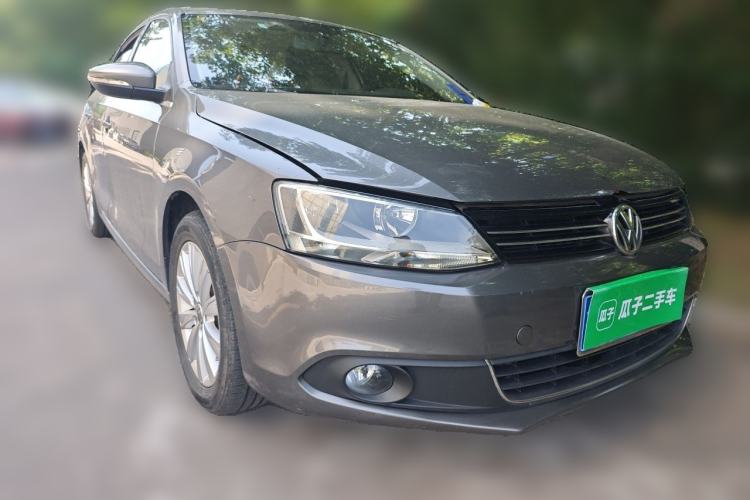 Used Volkswagen Sagitar 2012 1.6L Automatic Comfort Edition Front Right 45 Deg