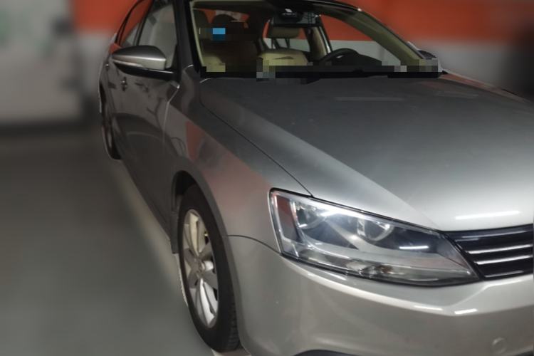Used Volkswagen Sagitar 2012 1.6L Automatic Comfort Edition Front Right 45 Deg