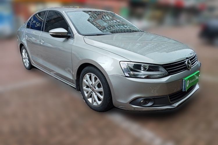 Used Volkswagen Sagitar 2012 1.4TSI Automatic Luxury Edition Front Right 45 Deg