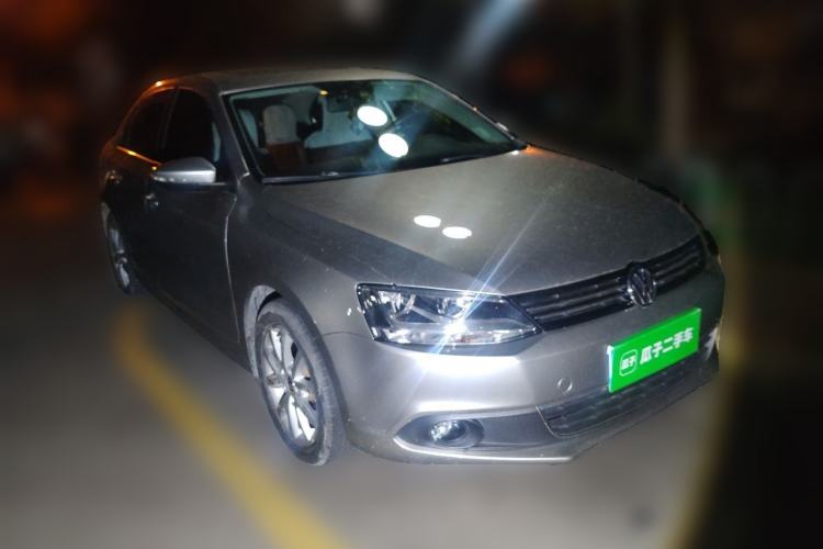 Used Volkswagen Sagitar 2012 1.6L Automatic Comfort Edition Front Right 45 Deg