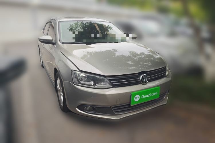 Used Volkswagen Sagitar 2012 1.4TSI Automatic Luxury Edition Front Right 45 Deg