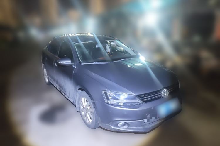 Used Volkswagen Sagitar 2012 1.4TSI Automatic Luxury Edition Front Right 45 Deg