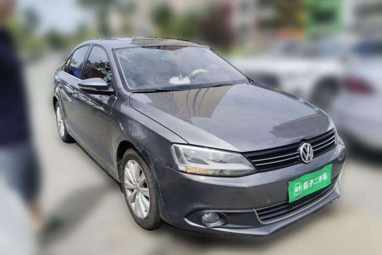 Used Volkswagen Sagitar 2012 1.6L Automatic Comfort Edition Front Right 45 Deg