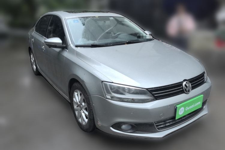 Used Volkswagen Sagitar 2012 1.4TSI Automatic Luxury Edition Front Right 45 Deg