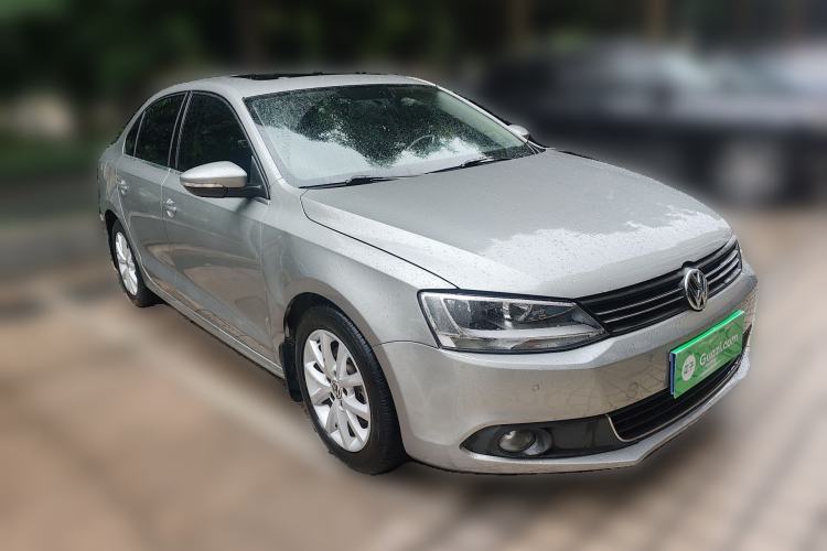 Used Volkswagen Sagitar 2012 1.4TSI Automatic Luxury Edition Front Right 45 Deg