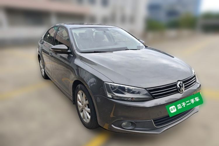 Used Volkswagen Sagitar 2012 1.4TSI Automatic Luxury Edition Front Right 45 Deg