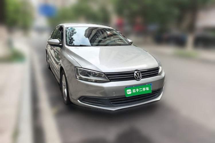 Used Volkswagen Sagitar 2012 1.6L Automatic Fashion Edition Front Right 45 Deg