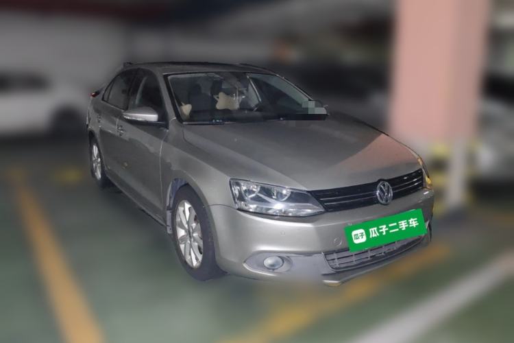 Used Volkswagen Sagitar 2012 1.4TSI Automatic Luxury Edition Front Right 45 Deg