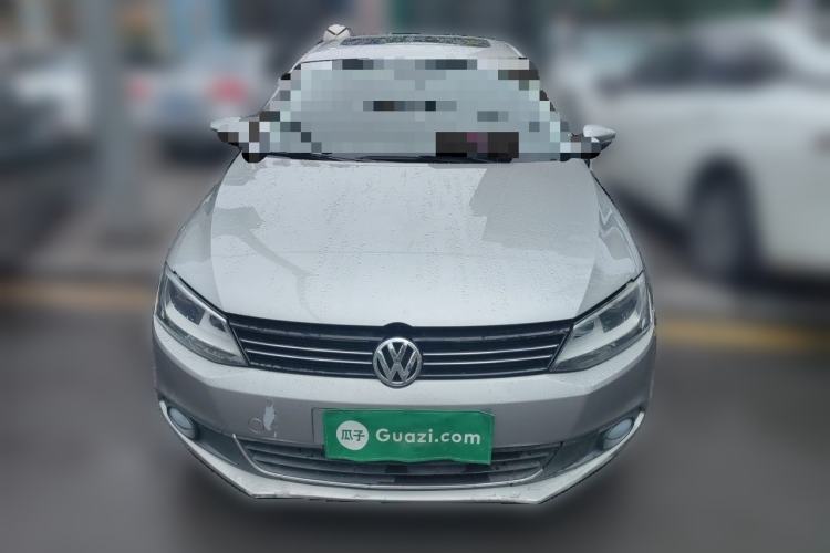 Used Volkswagen Sagitar 2012 1.6L Manual Comfort Model Front