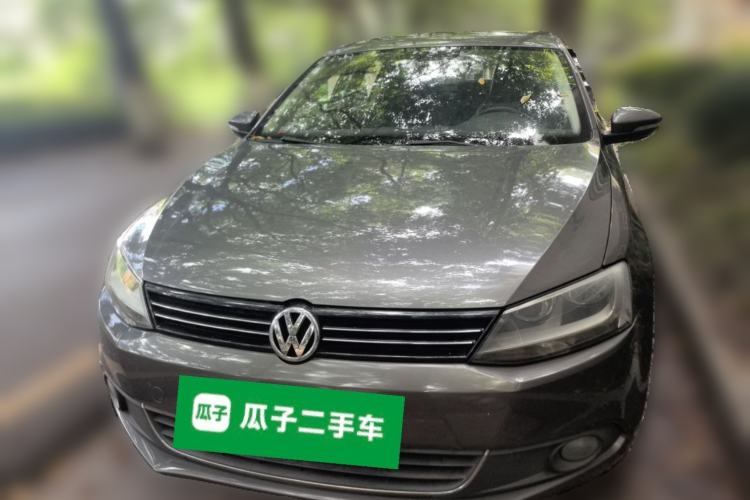Used Volkswagen Sagitar 2012 1.6L Manual Comfort Model Front