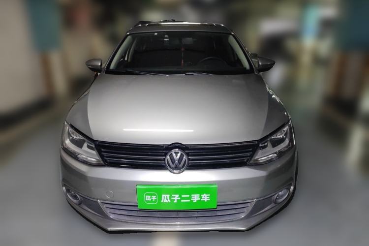 Used Volkswagen Sagitar 2012 1.6L Automatic Comfort Edition Front