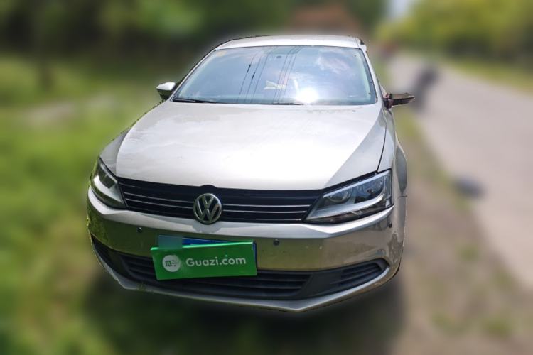 Used Volkswagen Sagitar 2012 1.6L Manual Fashion Edition Front