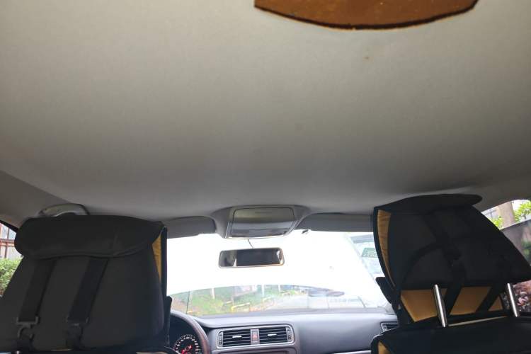 Used Volkswagen Sagitar 2012 1.4TSI Manual Fashion Edition Headliner