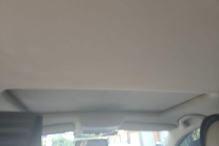 Used Volkswagen Sagitar 2012 1.6L Manual Comfort Model Headliner