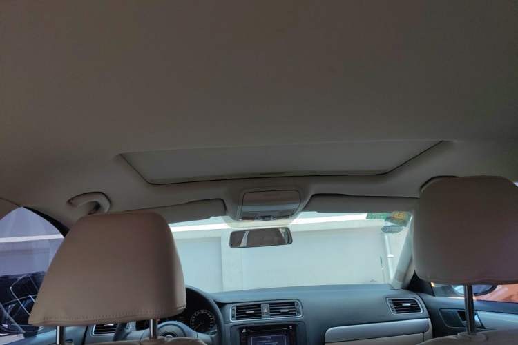 Used Volkswagen Sagitar 2012 1.6L Automatic Comfort Edition Headliner