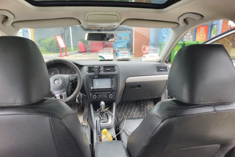 Used Volkswagen Sagitar 2012 1.4TSI Automatic Luxury Edition Headliner