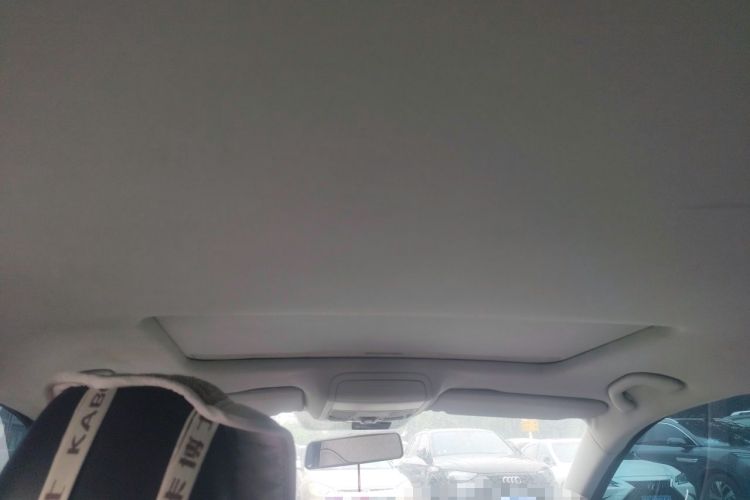 Used Volkswagen Sagitar 2012 1.4TSI Automatic Luxury Edition Headliner