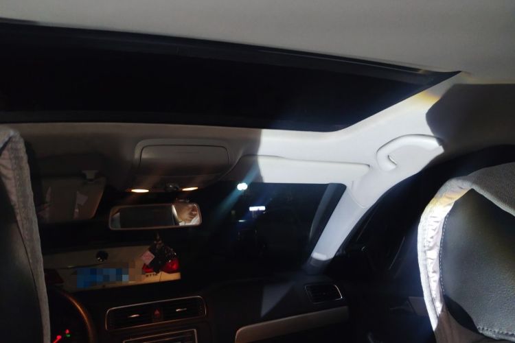Used Volkswagen Sagitar 2012 1.6L Automatic Comfort Edition Headliner