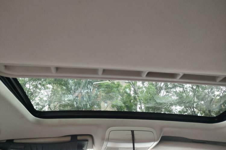 Used Volkswagen Sagitar 2012 1.6L Automatic Comfort Edition Headliner