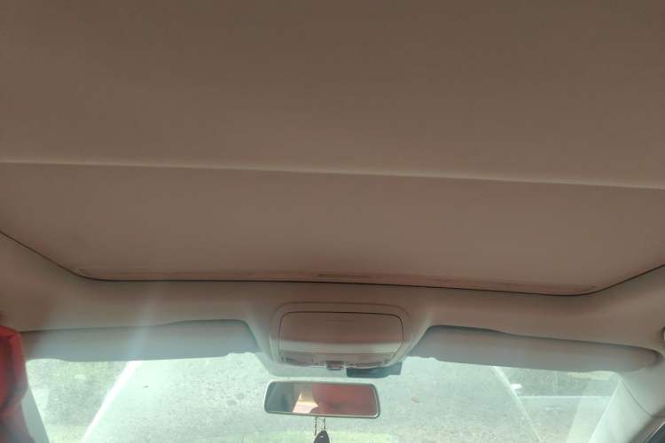 Used Volkswagen Sagitar 2012 1.6L Automatic Comfort Edition Headliner