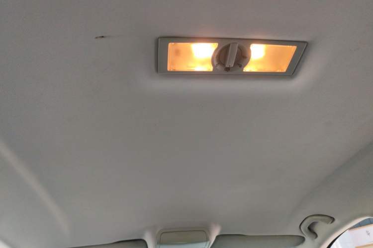 Used Volkswagen Sagitar 2012 1.4TSI Automatic Fashion Edition Headliner
